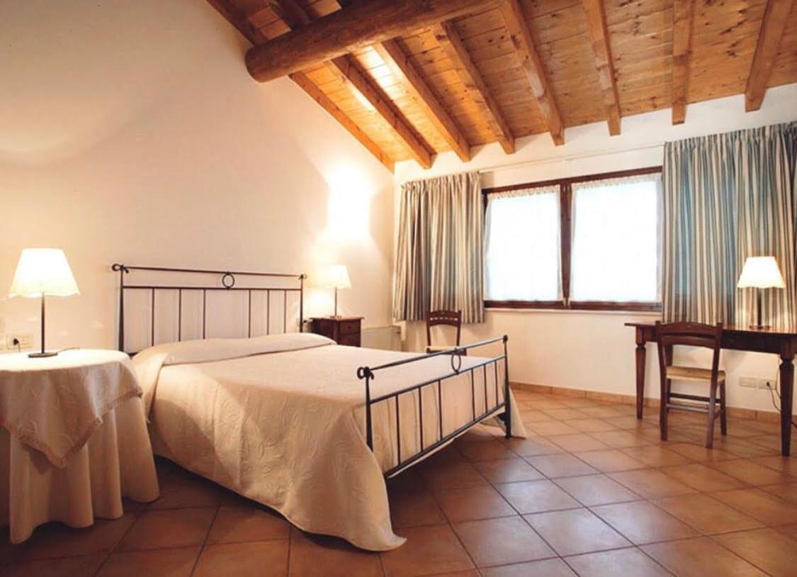 Agriturismo Bitturelli Понти-суль-Минчо Экстерьер фото